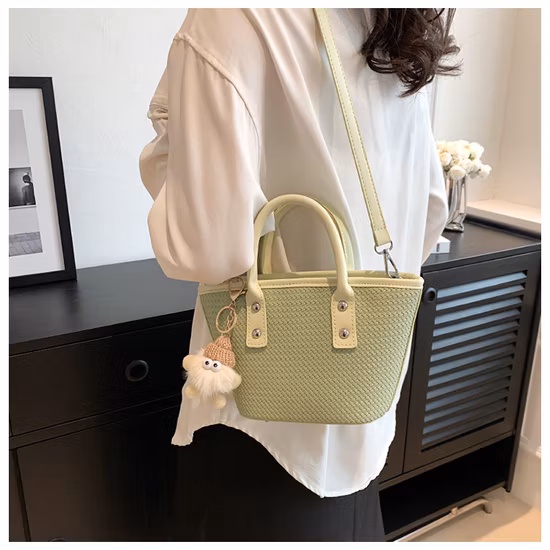 New Design Girls Straw Bucket Small Classic Straw Crossbody Bag